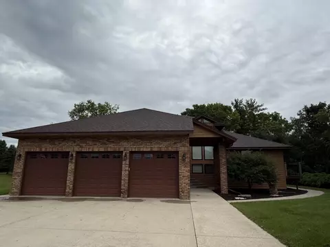 5954 Bender, Burlington, WI 53105