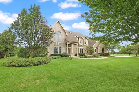 Exterior - s89w34740 Eagle, Eagle, WI 53119 photo 2 of 11
