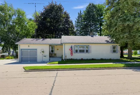 2515 Dombrowski, Racine, WI 53405