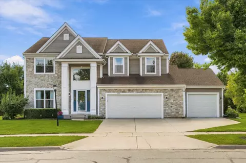 2127 Willow Pond, Grafton, WI 53024