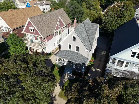 2854 N Murray, Milwaukee, WI 53211