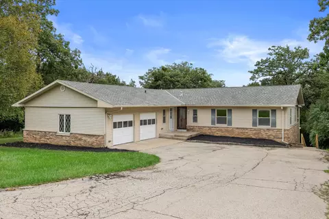 6511 203rd, Bristol, WI 53104