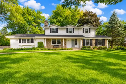 1150 Red Barn, Elm Grove, WI 53122