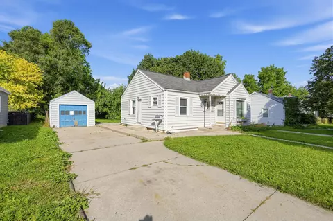4913 N 74th, Milwaukee, WI 53218
