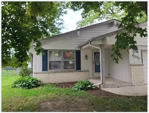 1231 School, Waukesha, WI 53189