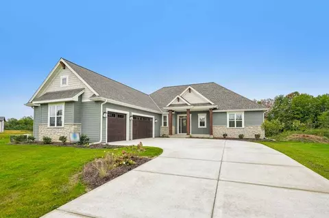 n51w18847 Quietwood, Menomonee Falls, WI 53051