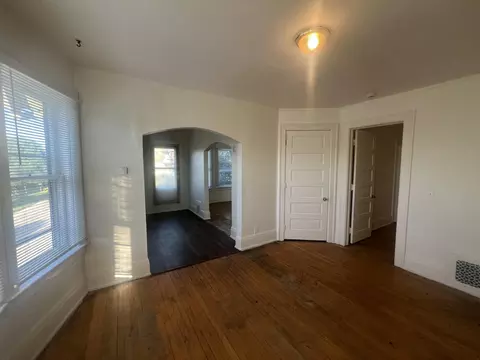 1253 N 34th #1255, Milwaukee, WI 53208