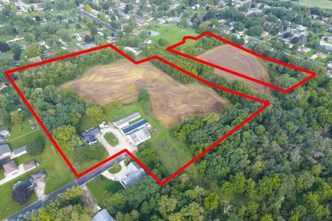 1400 Lincolnwood, Union Grove, WI 53182