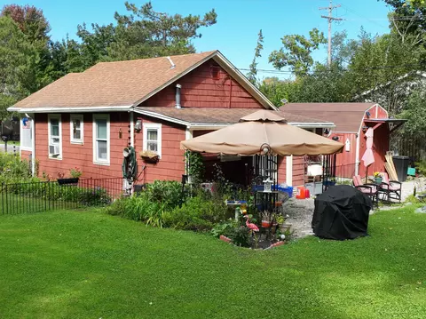 3329 Harrison, Dover, WI 53139