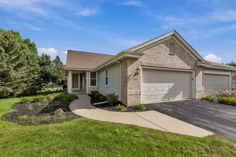 2824 Raintree, Waukesha, WI 53189