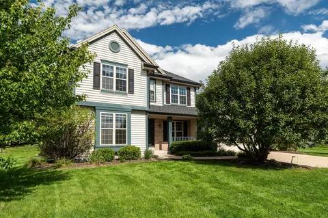 3762 E Stargrass, Oak Creek, WI 53154
