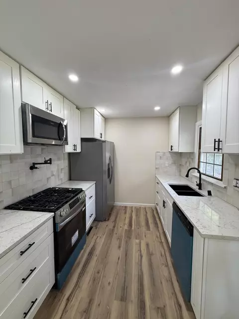 n88w14926 Jefferson, Menomonee Falls, WI 53051