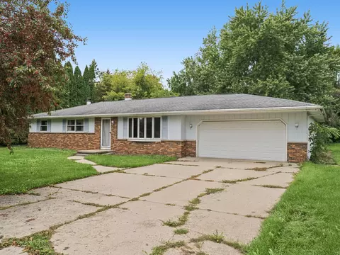 4608 W Reineking, Sheboygan, WI 53083