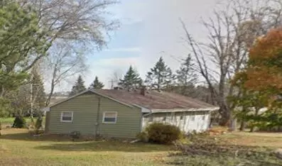 14343 N Lake Shr, Mequon, WI 53097
