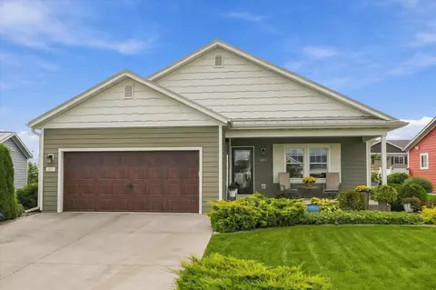 1811 Farm Vw, Grafton, WI 53024