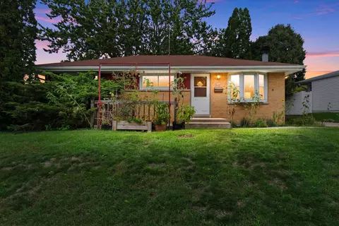 8244 W Acacia, Milwaukee, WI 53223