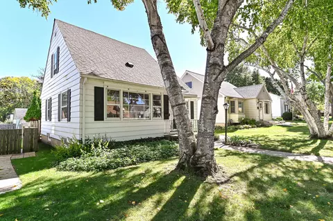 2762 N 82nd, Milwaukee, WI 53222