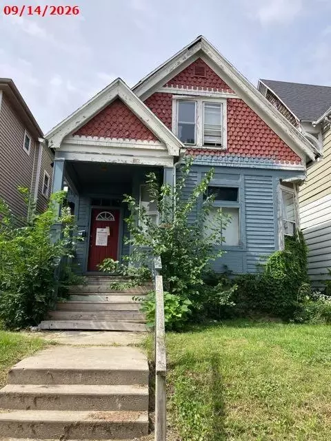 2247 N 41st, Milwaukee, WI 53208