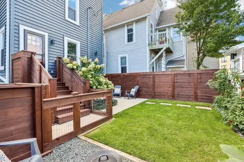 Exterior - 724 E Pearson, Milwaukee, WI 53202 photo 4 of 7