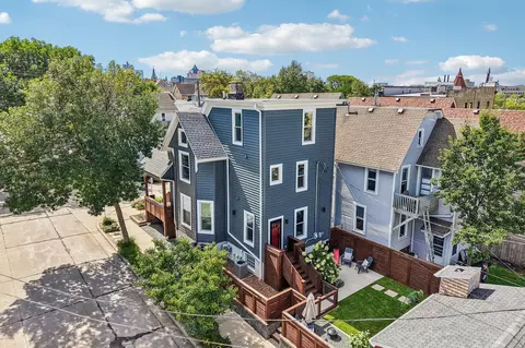 Exterior - 724 E Pearson, Milwaukee, WI 53202 photo 7 of 7