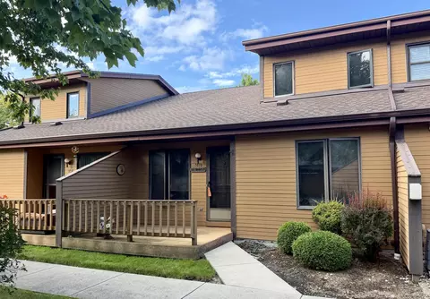 3739 Wyoming #3739, Racine, WI 53404