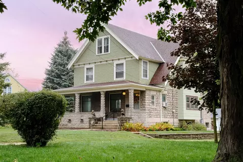 924 W Grand, Port Washington, WI 53074