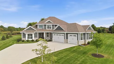 111 Sycamore, Hartland, WI 53029