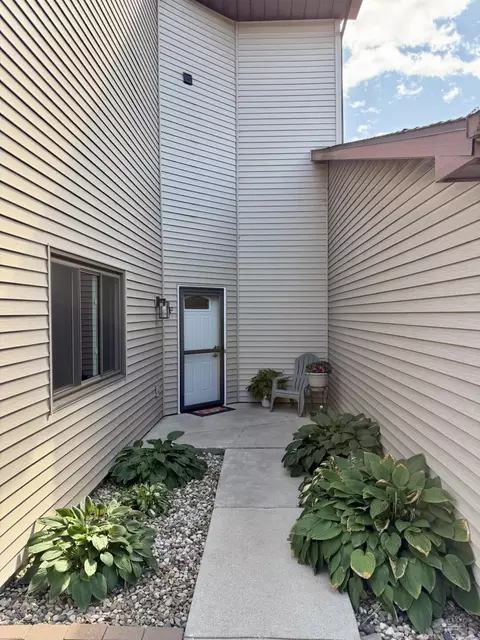 Exterior - 550 N Douglas, Ripon, WI 54971 photo 2 of 4