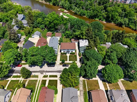 1200 E Vienna #1200A, Milwaukee, WI 53212