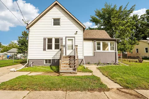 924 44th, Kenosha, WI 53140