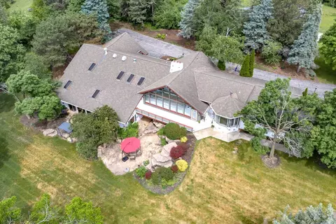 w215n5353 Ada, Menomonee Falls, WI 53051