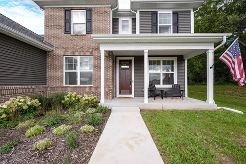 Exterior - 706 Arbor Rdg, Delavan, WI 53115 photo 5 of 5