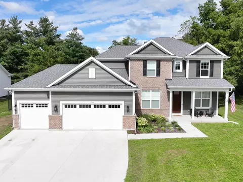 Exterior - 706 Arbor Rdg, Delavan, WI 53115 photo 4 of 5