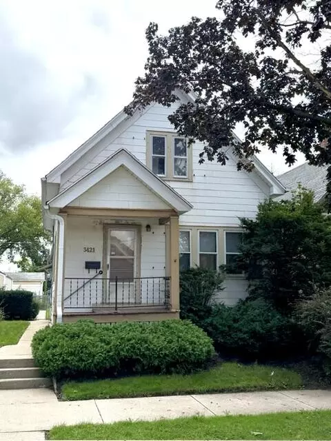 3421 W Arthur, Milwaukee, WI 53215