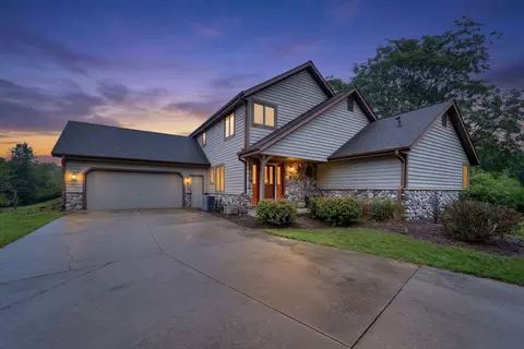 6976 Druid Lk, Erin, WI 53027