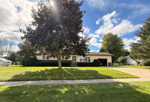 613 Buwalda, Waupun, WI 53963
