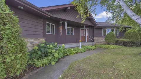 15522 Mineral Spgs, Meeme, WI 53063