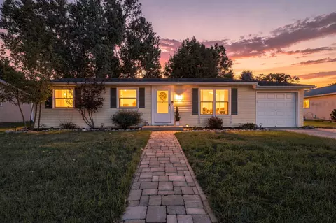 942 Wheelock, Hartford, WI 53027