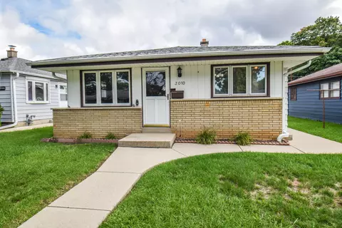 3010 S 96th, West Allis, WI 53227