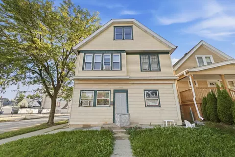2100 S 33rd, Milwaukee, WI 53215