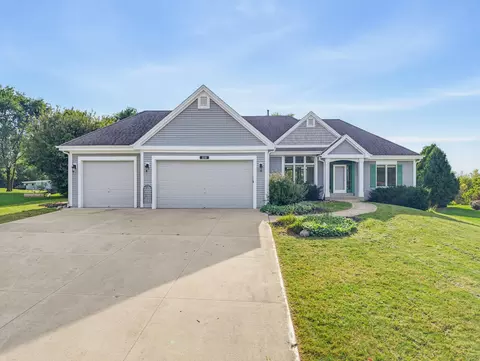 2135 Deer, Waukesha, WI 53189