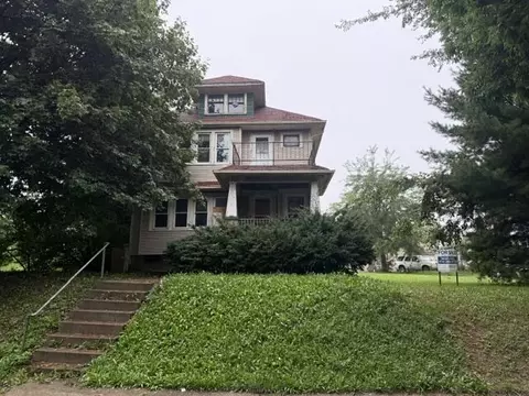 2623 N 56th #2625, Milwaukee, WI 53210