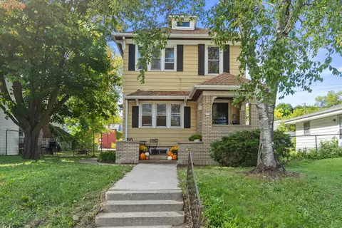 2715 N Humboldt, Milwaukee, WI 53212