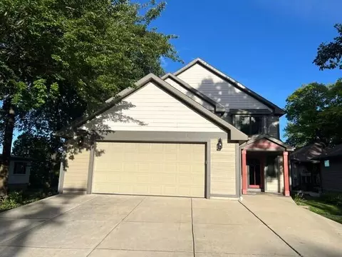 7325 W Wind Lk, Waterford, WI 53185