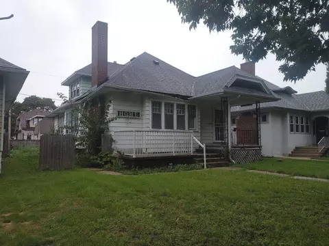 2931 N 39th, Milwaukee, WI 53210