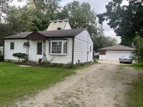1224 E Alan, Oak Creek, WI 53154