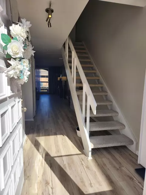 11946 W W Ml #3, Milwaukee, WI 53225