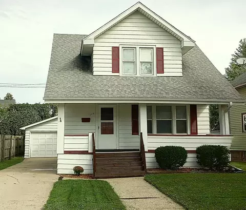 1708 73rd, Kenosha, WI 53143