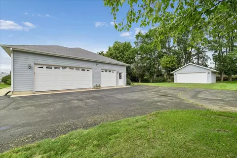 Exterior - w5570 Double Drive, Walworth, WI 53184 photo 3 of 5