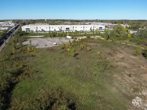 621 W Rawson, Oak Creek, WI 53154